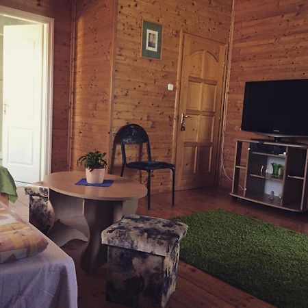 Hubertus Vendeghaz Hotell Parád Exteriör bild